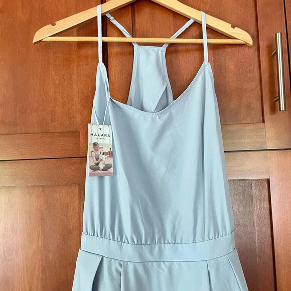 Halara Breezeful Slip Dress Lightweight Adjustable Straps Pleated Mini Size XS - Picture 4 of 9